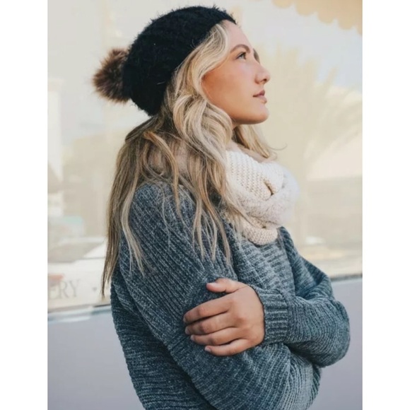 Black Faux Mohair Soft Knit Pompom Beanie Hat - Picture 2 of 4